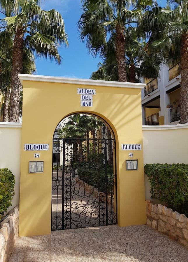 Martina Apartment Torrevieja Exterior photo